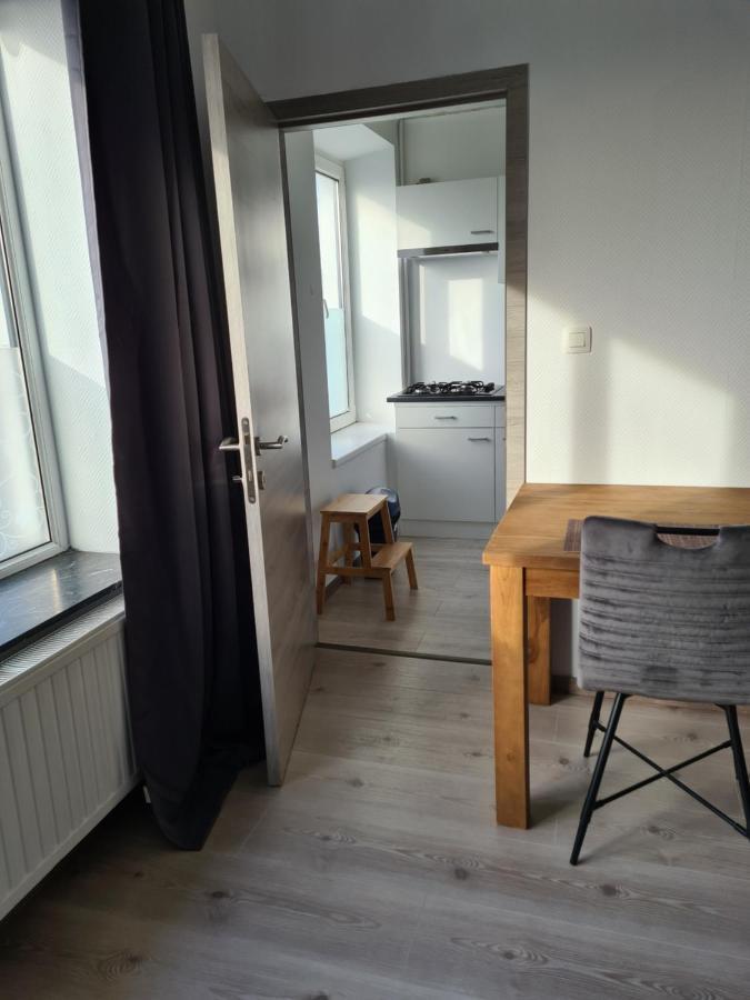 Le Bonheur 1 & 2 Parking Et Wifi Gratuits Apartment Charleroi Exterior foto